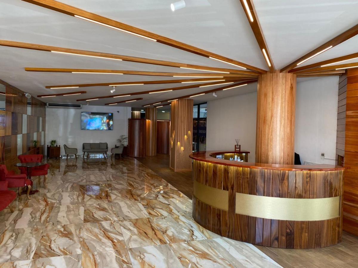 Murex Plaza Hotel & Suites モンロビア エクステリア 写真