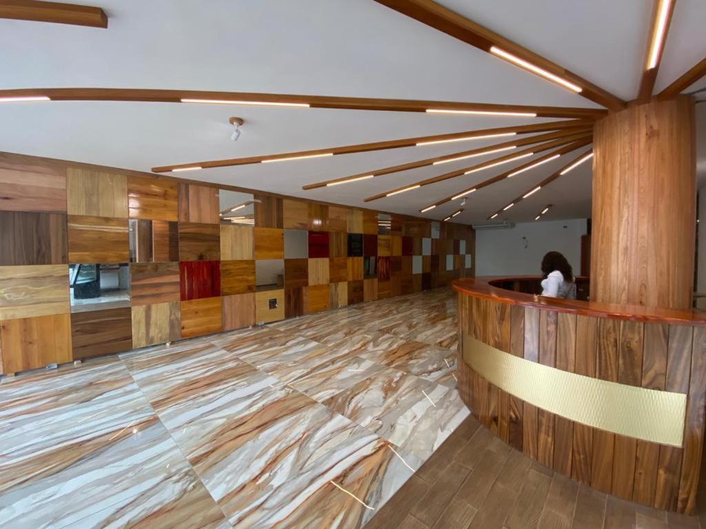Murex Plaza Hotel & Suites モンロビア エクステリア 写真